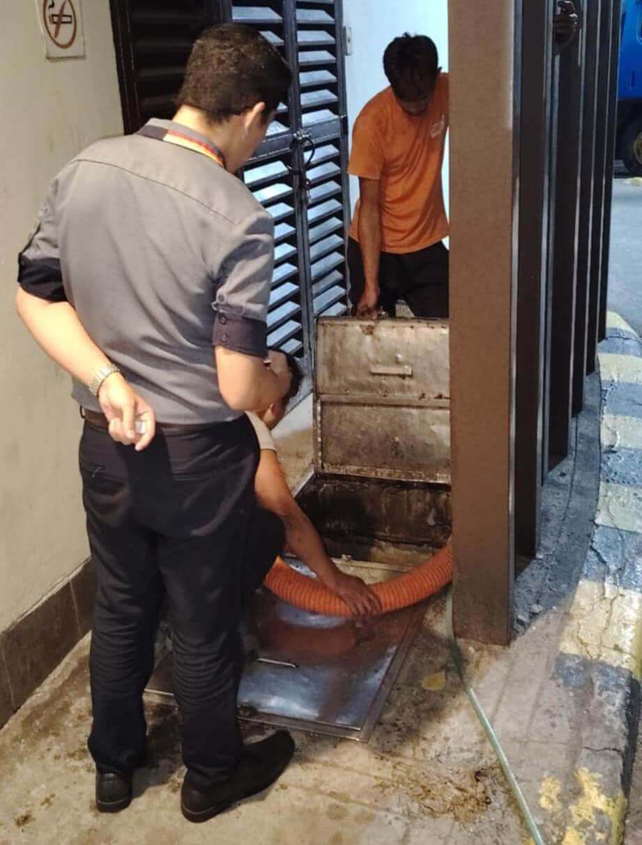 Commercial Siphoning Service